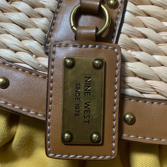 Nine West purse - Picture 2 of 2
